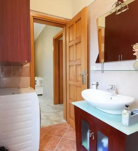 Iris -odlicno Mjesto U Centru Pule *