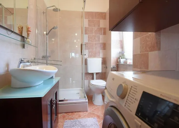 Iris -odlicno Mjesto U Centru Pule Pula