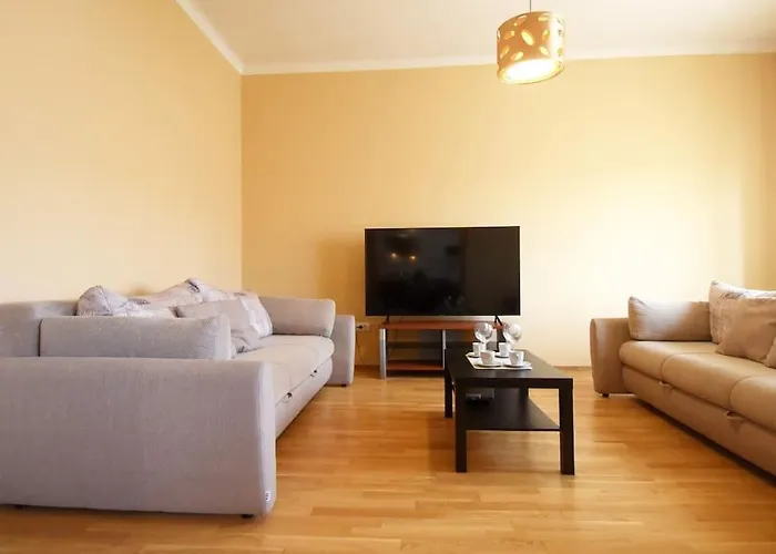 Iris -odlicno Mjesto U Centru Pule Pula