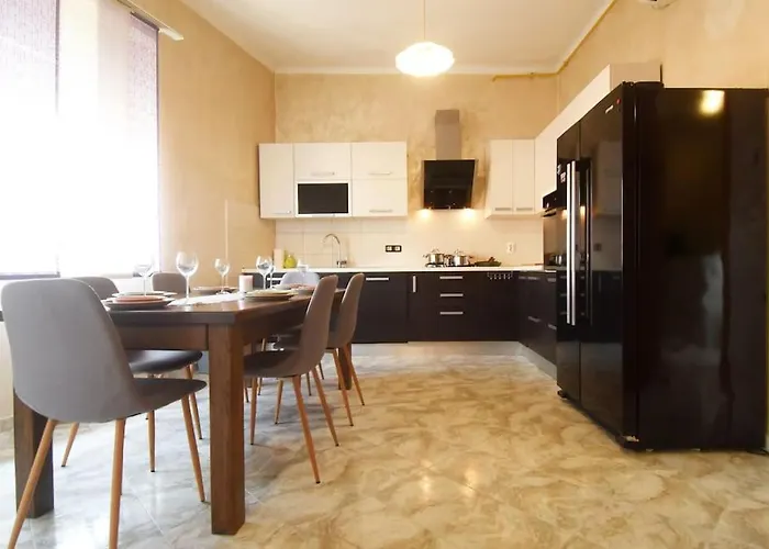 Apartman Iris -odlicno Mjesto U Centru Pule Pula