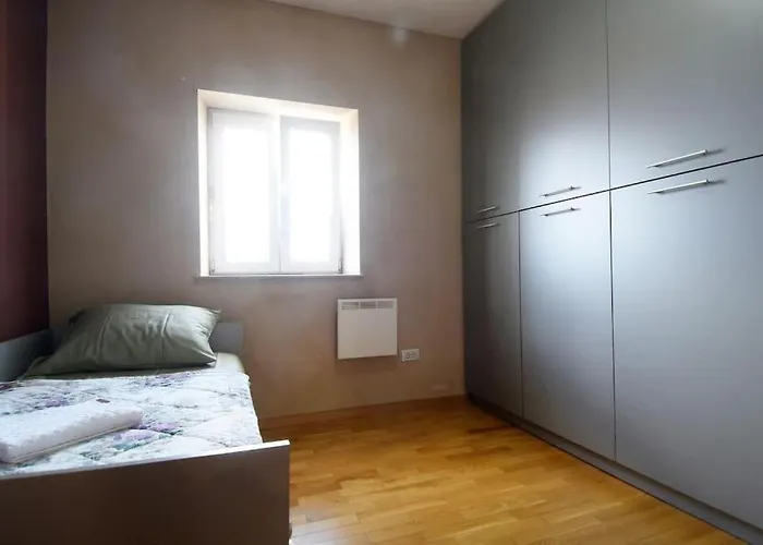 Iris -odlicno Mjesto U Centru Pule Apartamento Pula